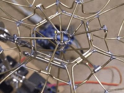 tulip-circuit-sculputure-movement details