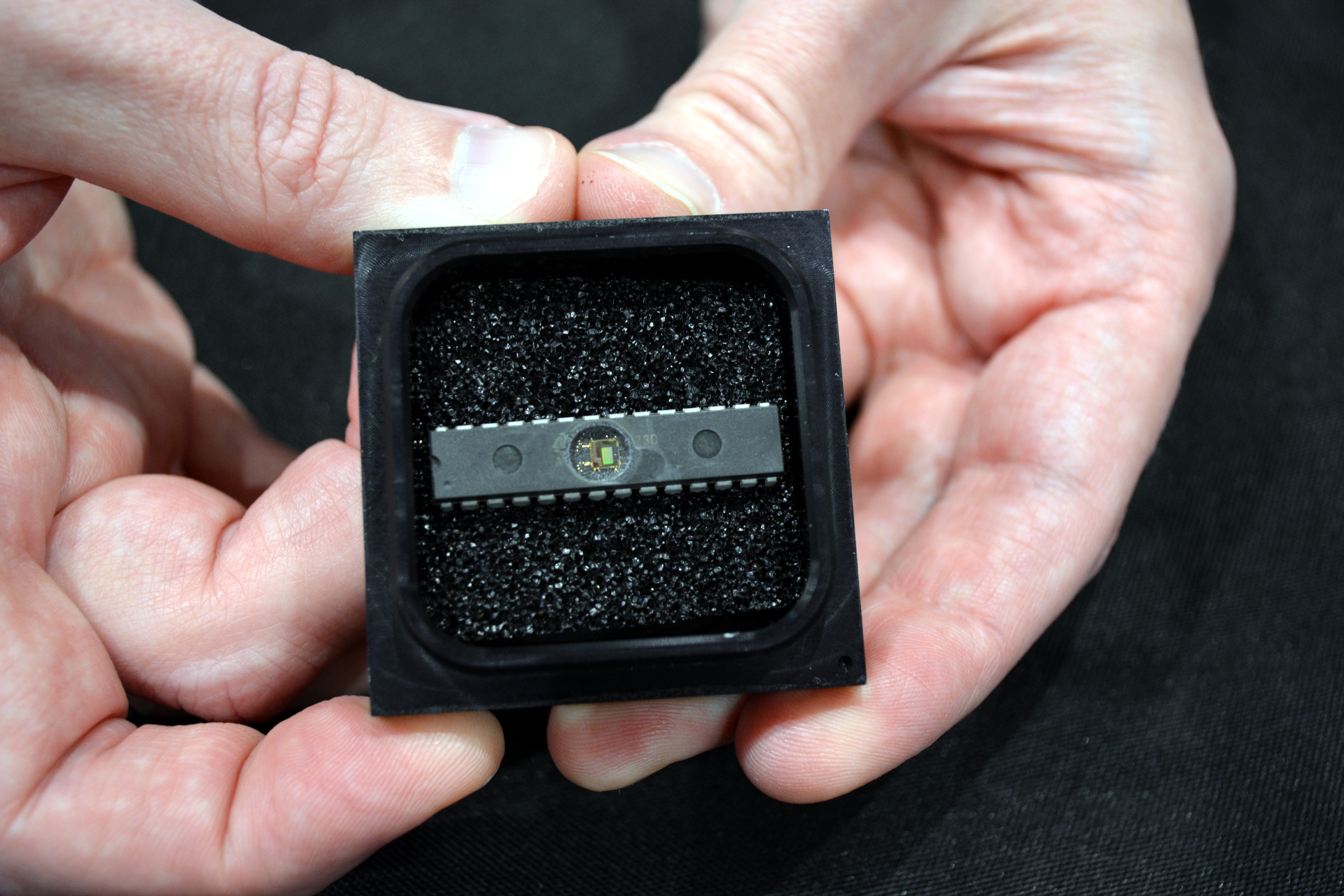 Integrated Circuits Can Be Easy To Understand With The Right