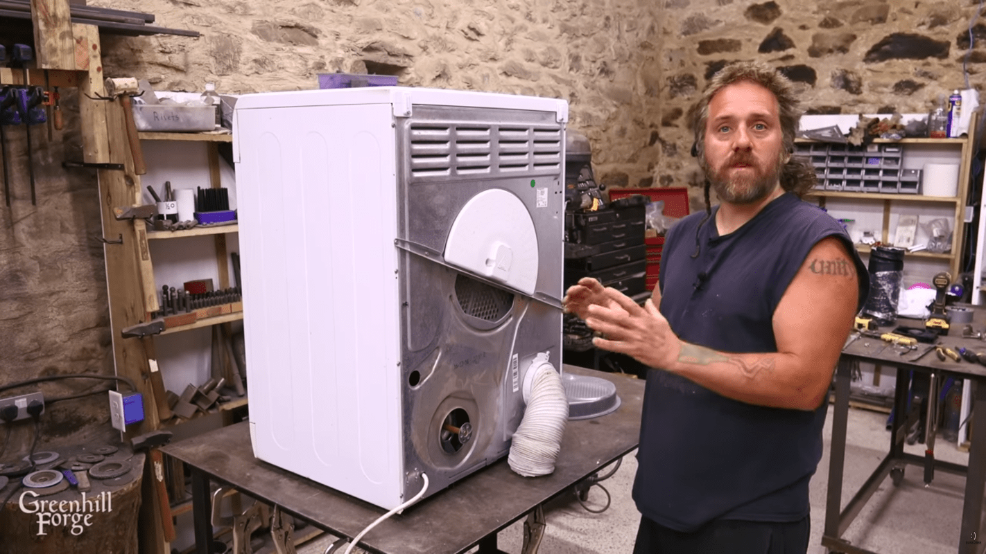 DIY Solar Air Heating: Dry Clothes Off-Grid & Save Energy! 🌞👕 (2026)