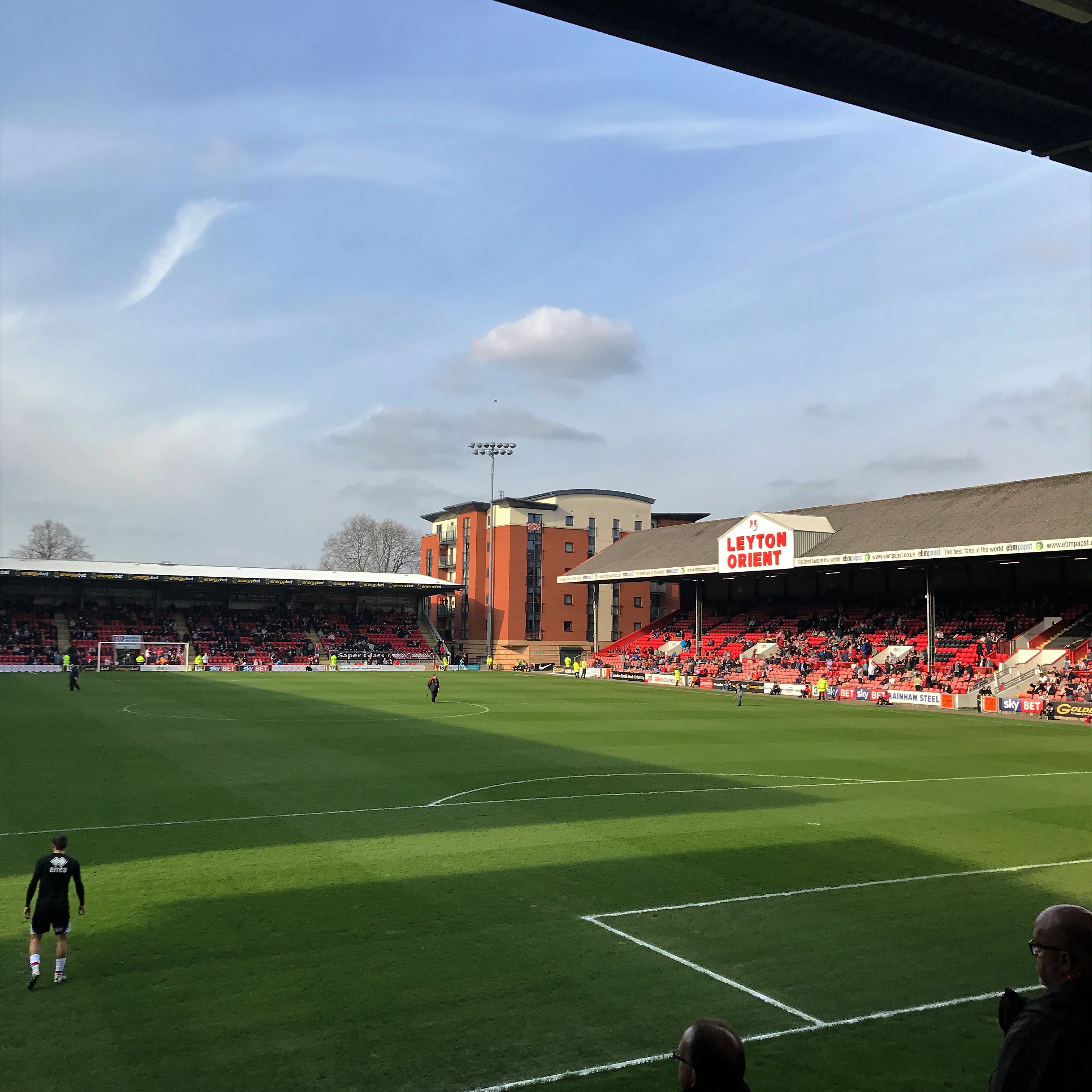 Struggling on and off the pitch, Orient lose yet again at Brisbane Road