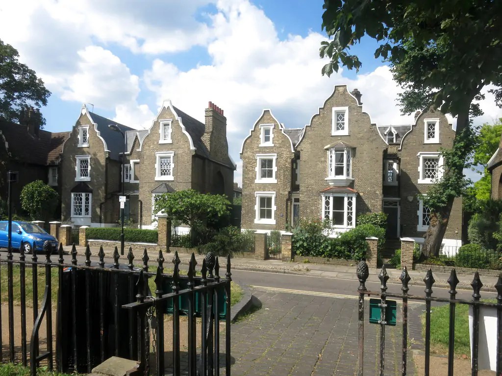Jacobean Houses in De Beauvoir Town