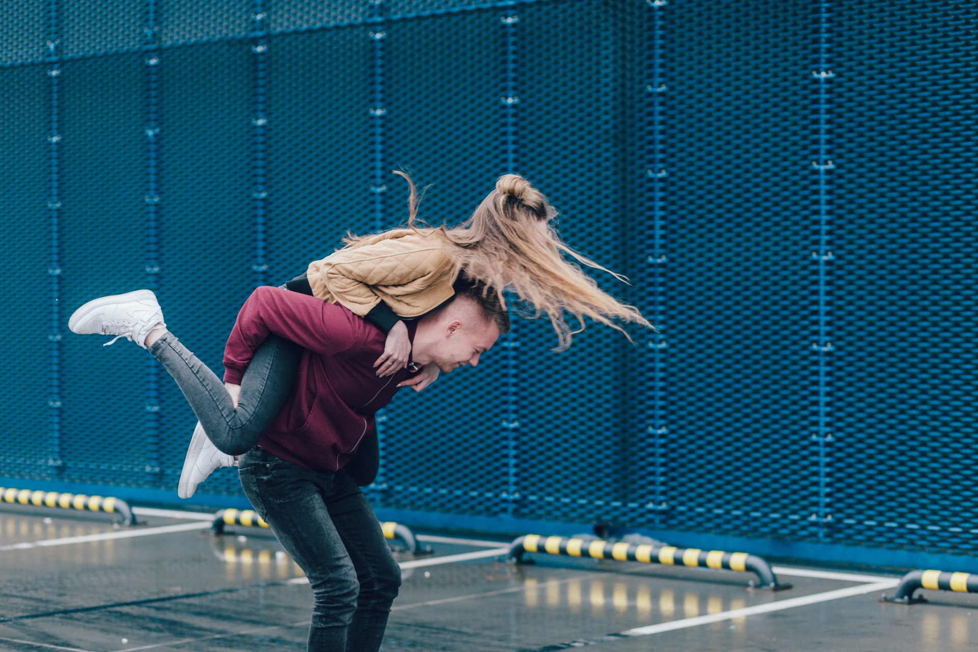 22 Reasons A Guy Is Calling You Beautiful Hack Spirit 22 Reasons A Guy Is Calling You Beautiful Hack Spirit
