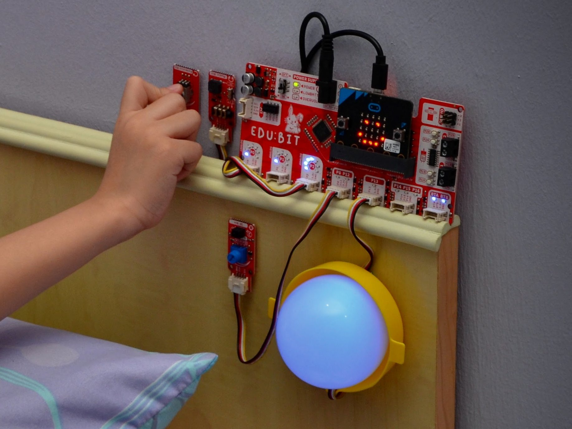 Mood Light With Python Hackster Io - Download Creative Minimal Photo | Desktop