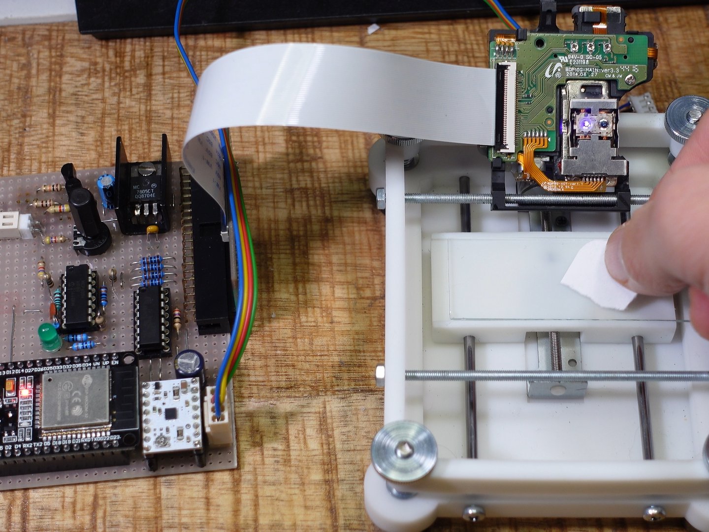 Github Michalin Blu Ray Laser Scanning Microscope 3d Printed Laser - Desktop Light Backgrounds for Desktop