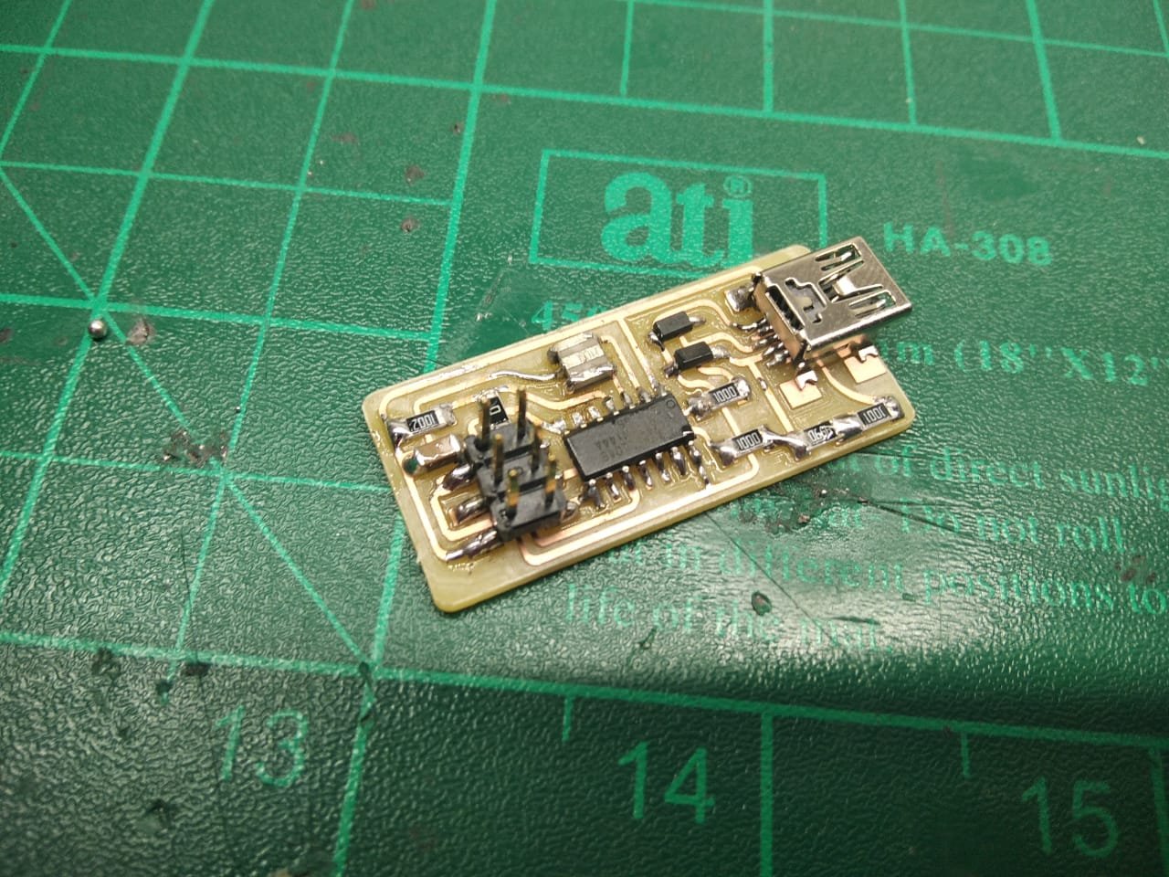 Fabisp Avr Isp Attiny44 Usbtiny Programmer Hackster Io - Mobile Ocean Illustrations for Desktop