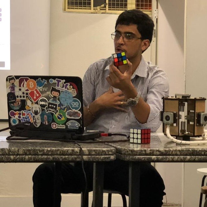 Rubik S Bot Hackster Io - Premium Desktop Gradient Wallpapers | Free Download