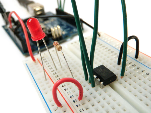 Vcnl4000 Integrated Proximity And Ambient Light Sensor