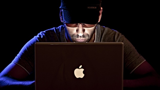 Como hackear Apple macOS con tan solo abrir un sitio web – Nov 2018