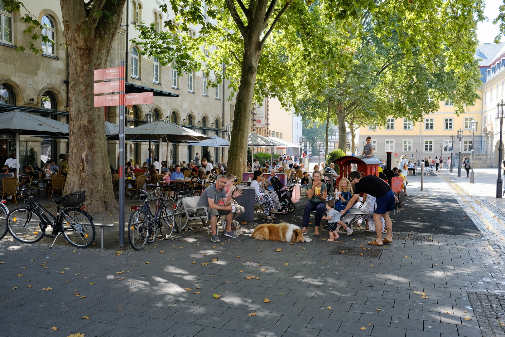 Street photo, Wiesbaden