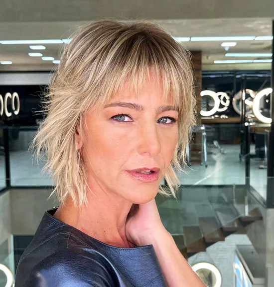 Shaggy hairstyles for fine hair over 50: 36 grand styles for you