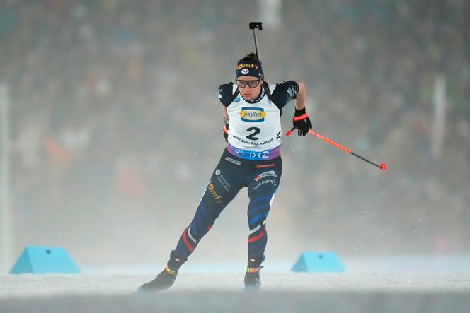 Julia Simon, pendant l’épreuve du 7,5 km sprint, aux championnats du monde de biathlon, à Nove Mesto (République Tchèque), le 9 février 2024.