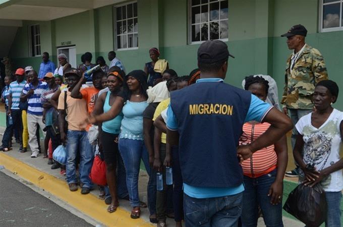 Plus de 1000 Haïtiens vont être refoulés, annoncent les autorités dominicaines