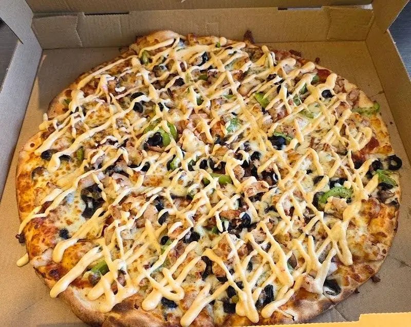 Cesars Pizza House