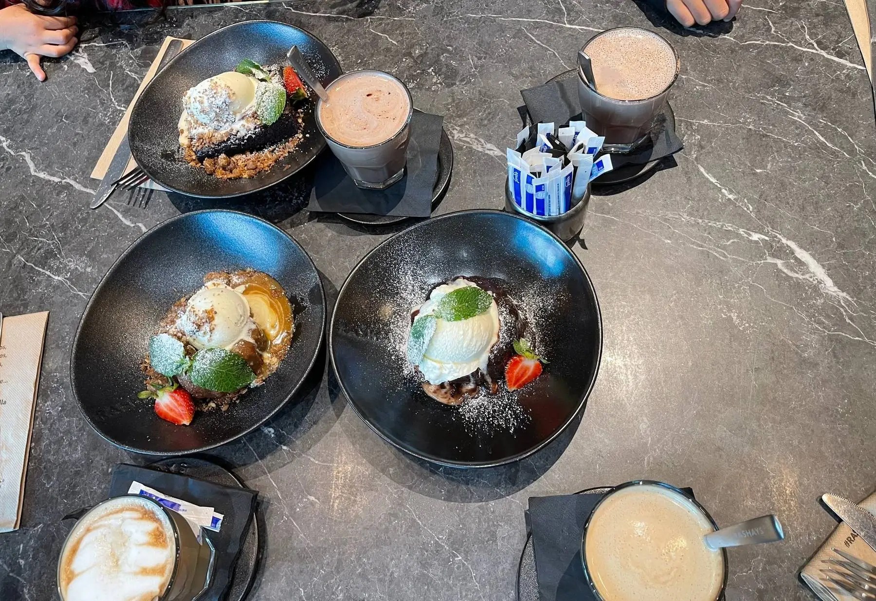 RASHAYS – Broadmeadows