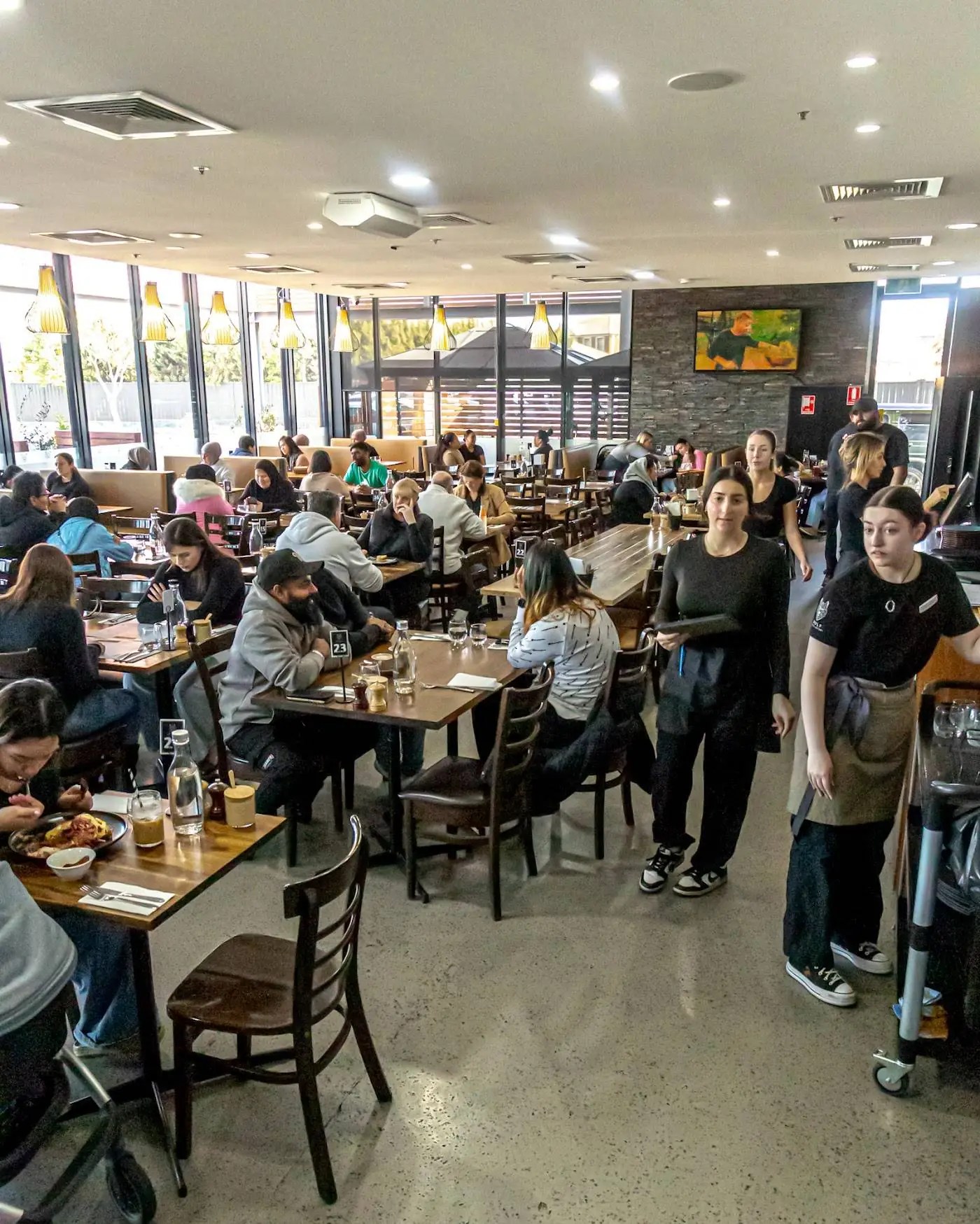 Wolf Cafe & Eatery