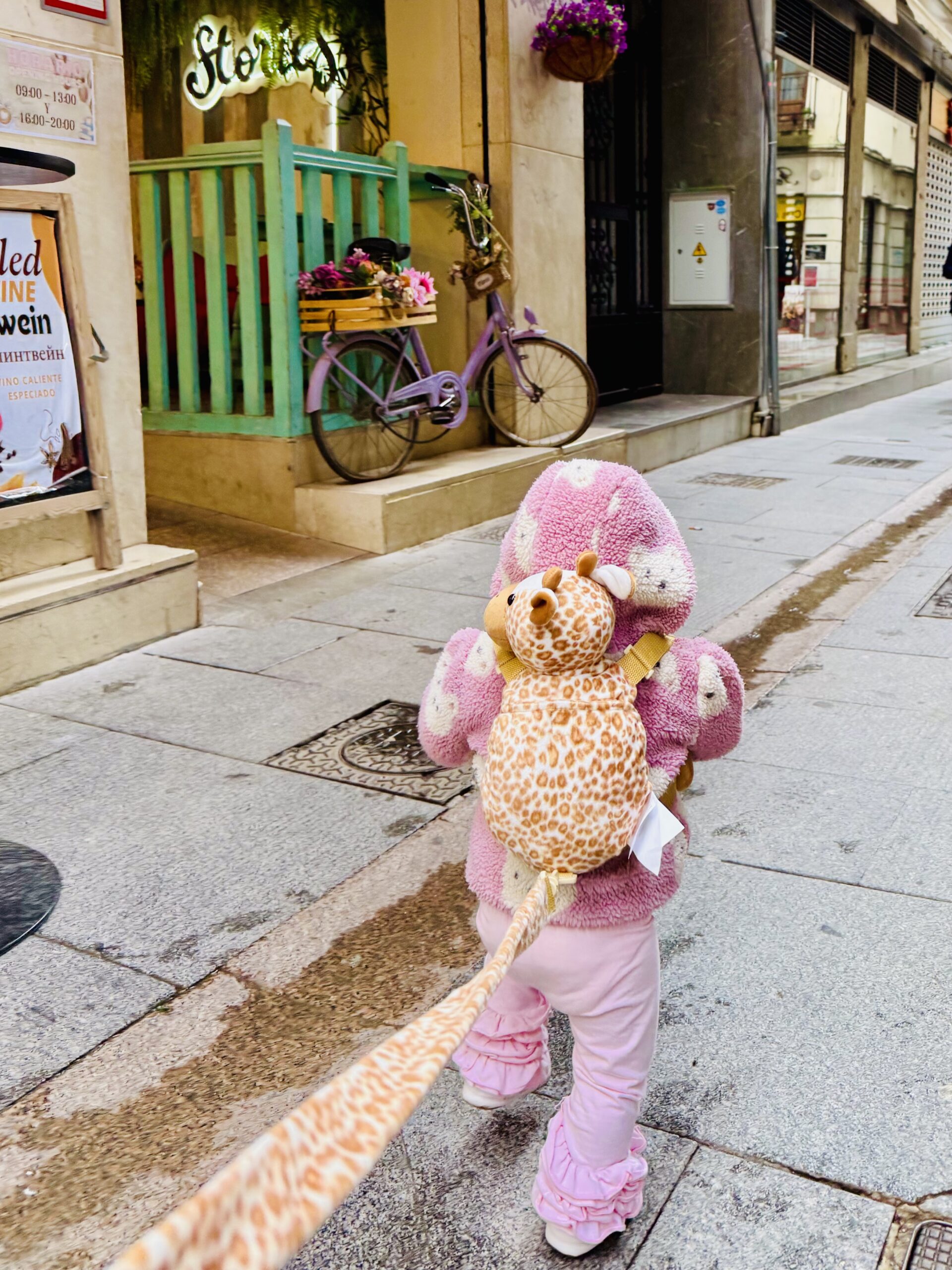 Baby walking in Granada