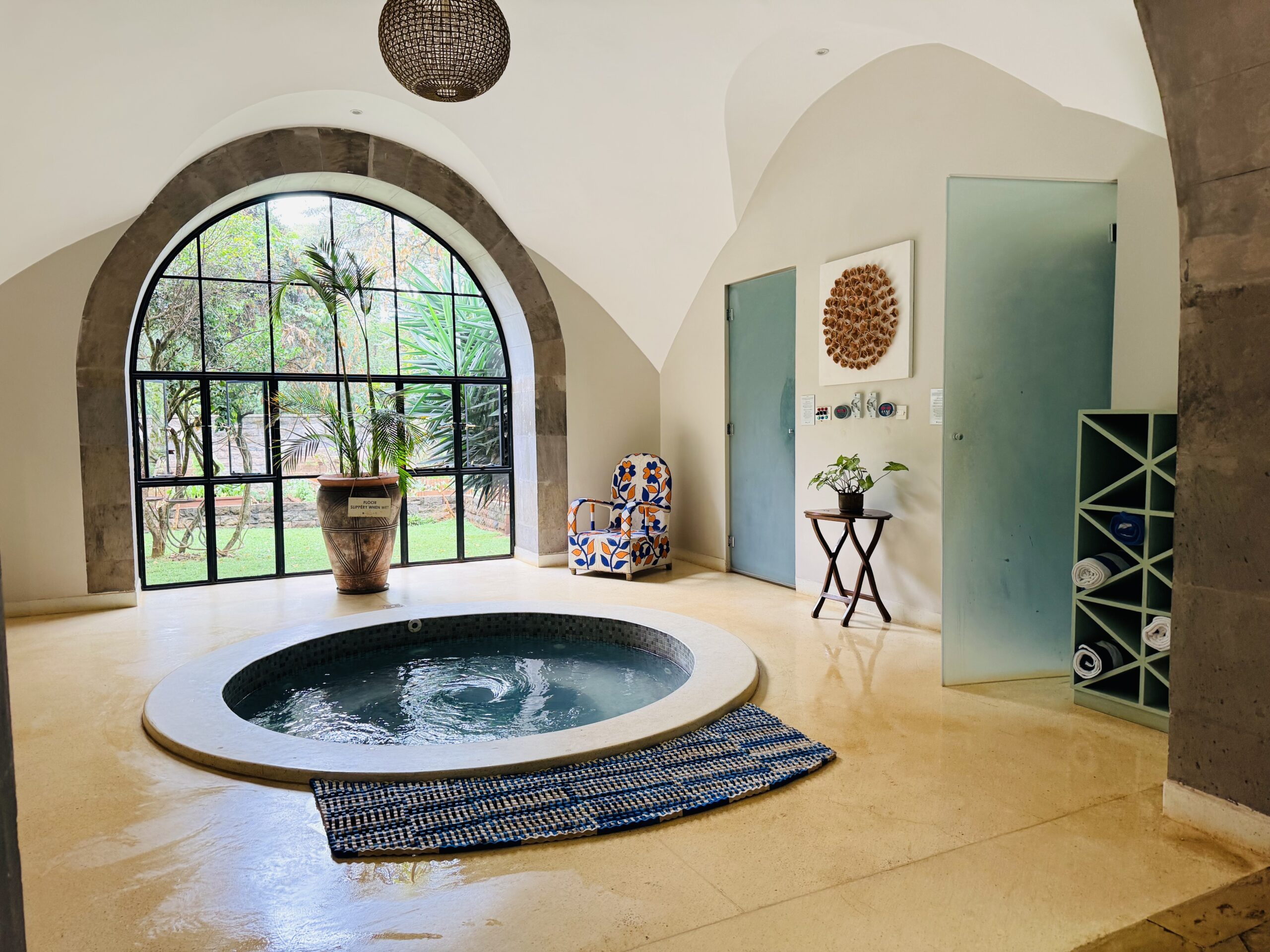 Whirlpool and Sauna at The Retreat