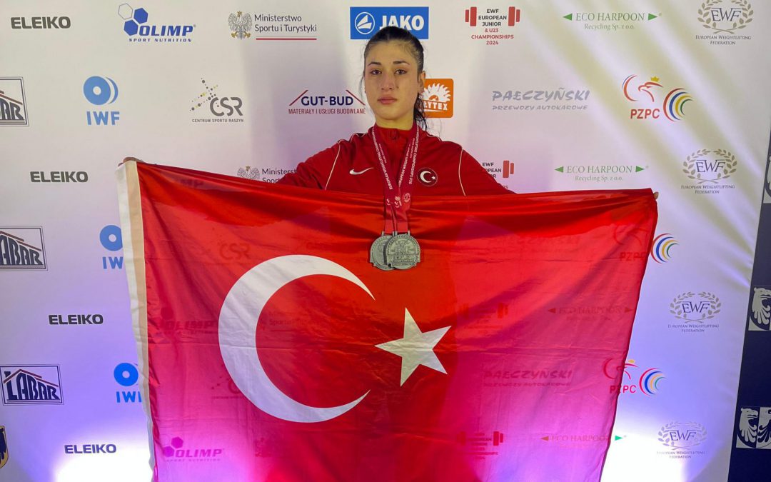 POLONYA’DA BÜŞRA’DAN 3 GÜMÜŞ MADALYA