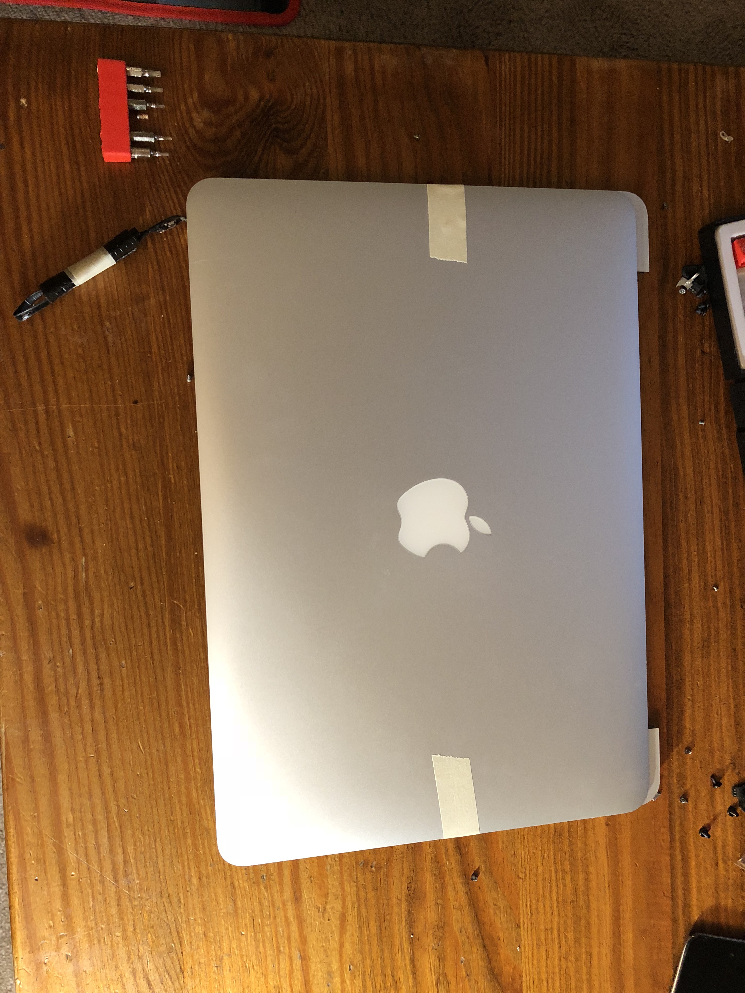 MacBook Air screen repair