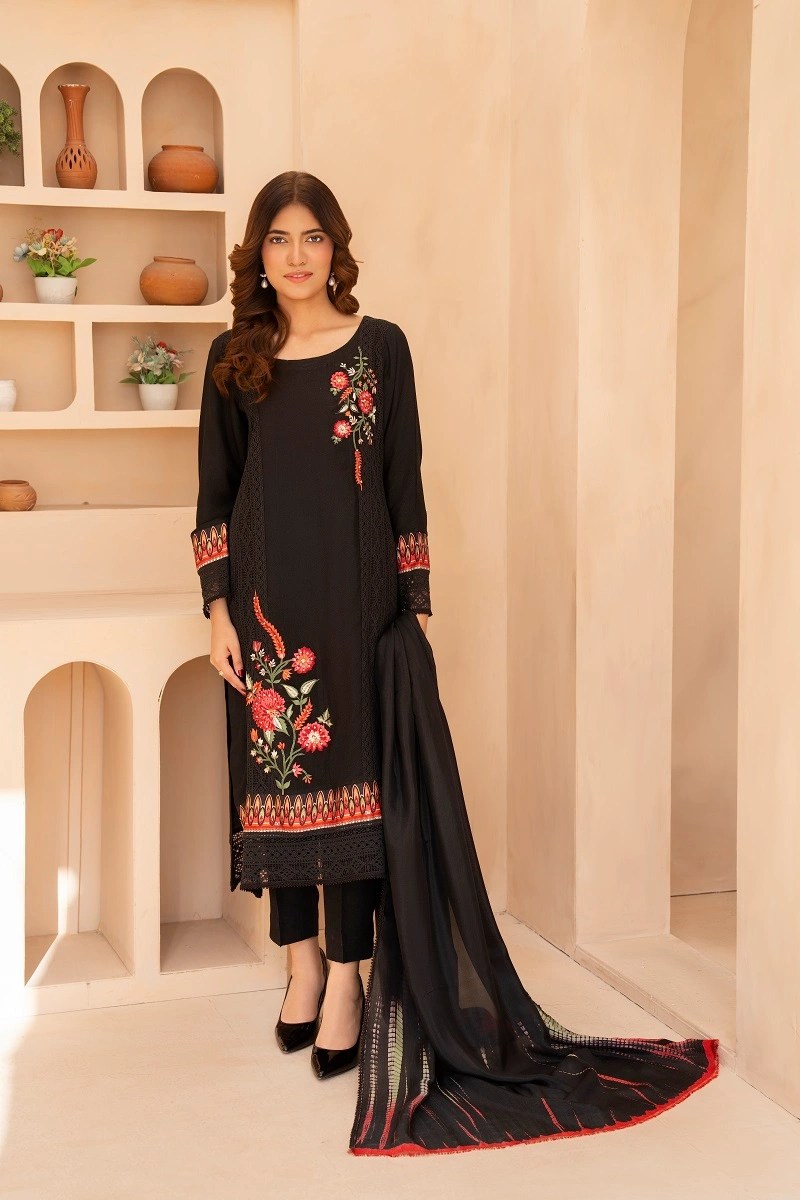 Majestic Embroidered Elegance