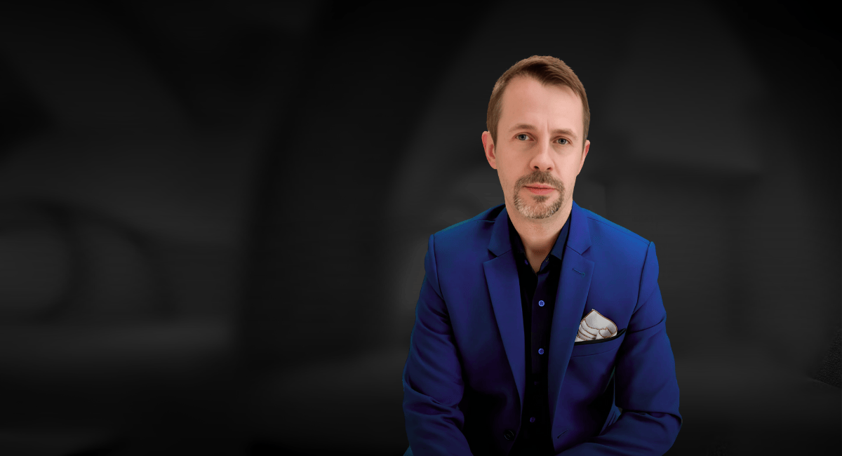 Mass Exodus from the United Kingdom: Neil McCoy-Ward is among the very few Europeans that actively post Economics, Finance & Geopolitical News & Commentary.