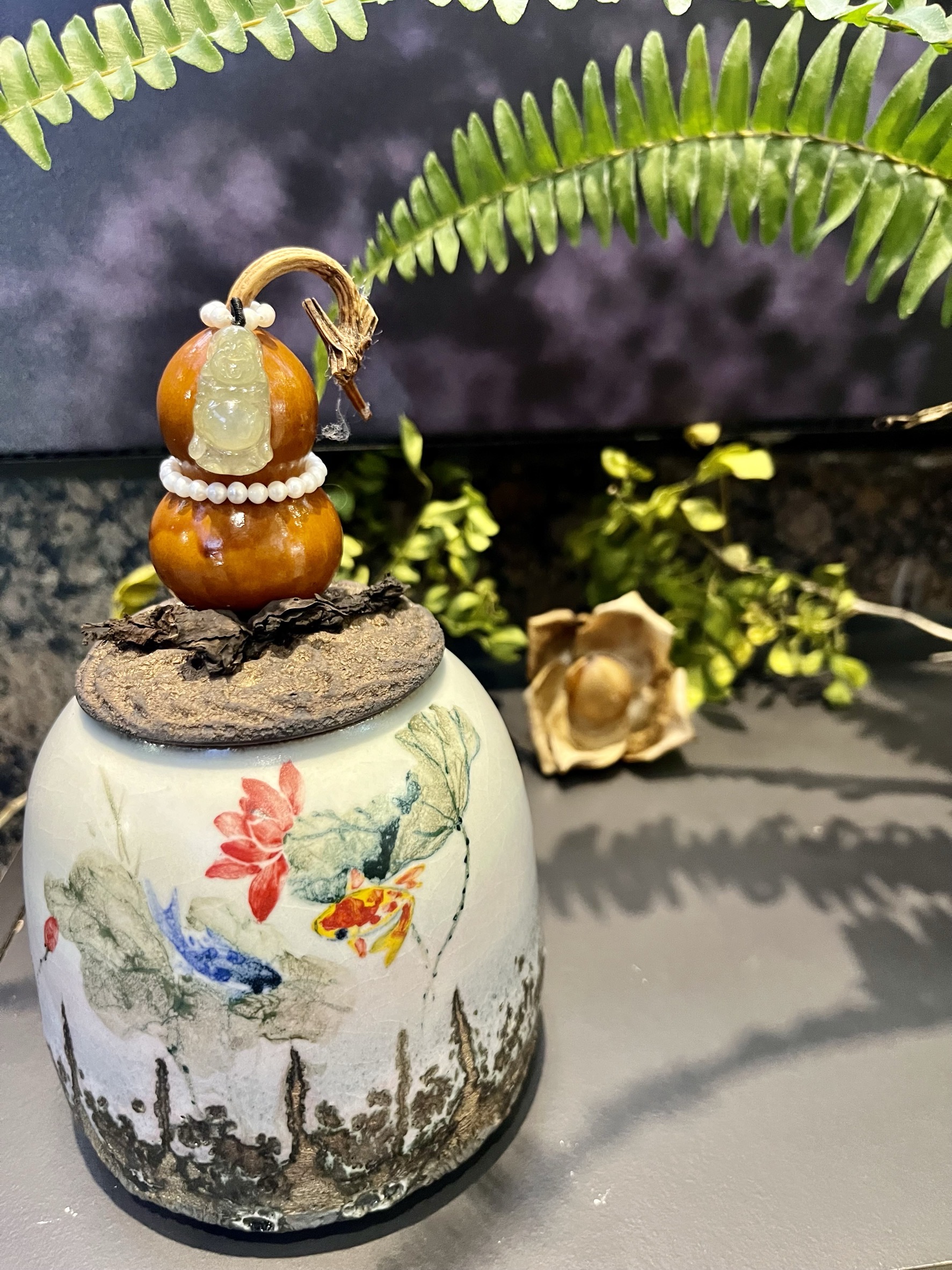翡翠葫蘆珠寶結合珍珠與手工繩結,展現華麗古典美學。