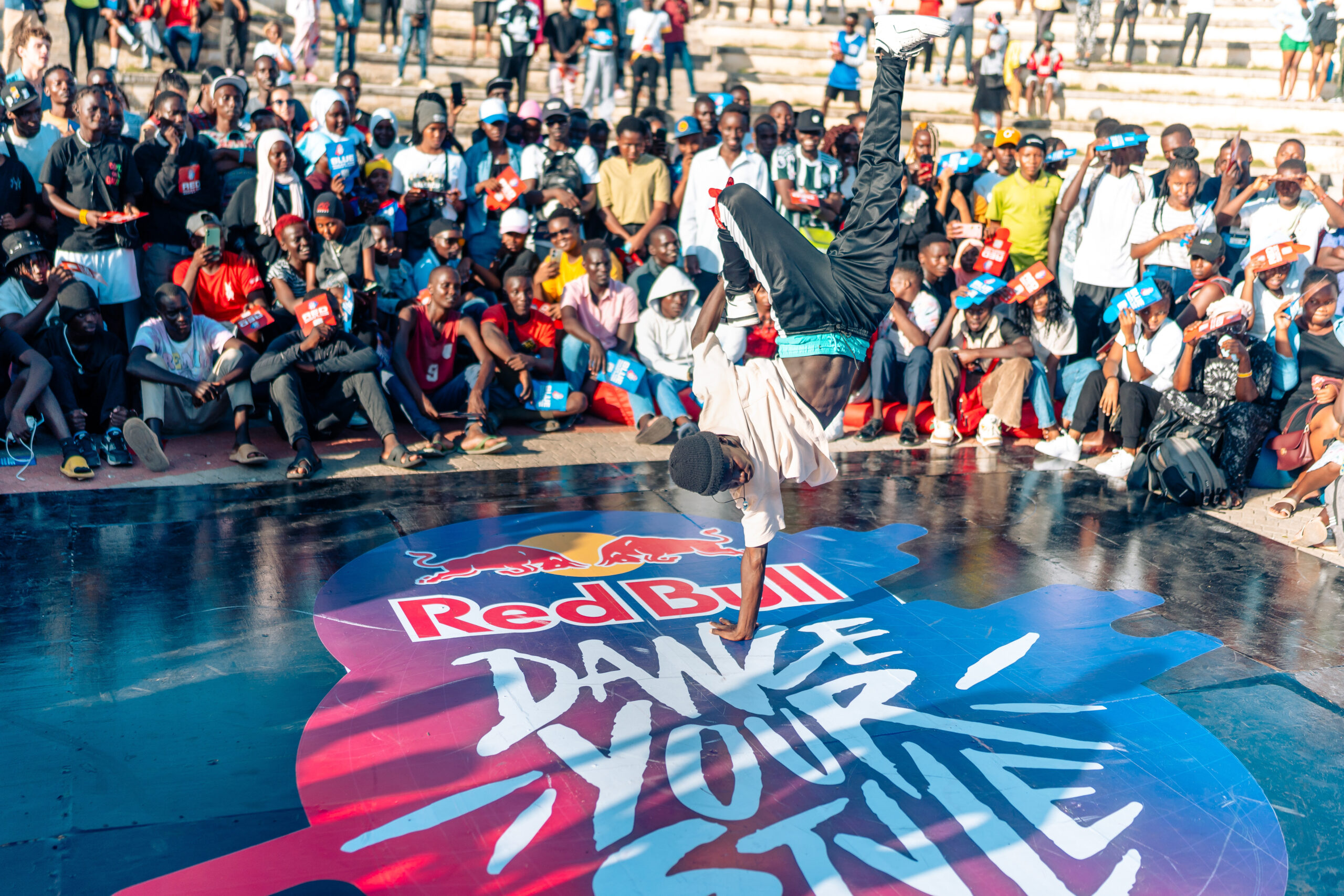 RED BULL DANCE YOUR STYLE (MSA)