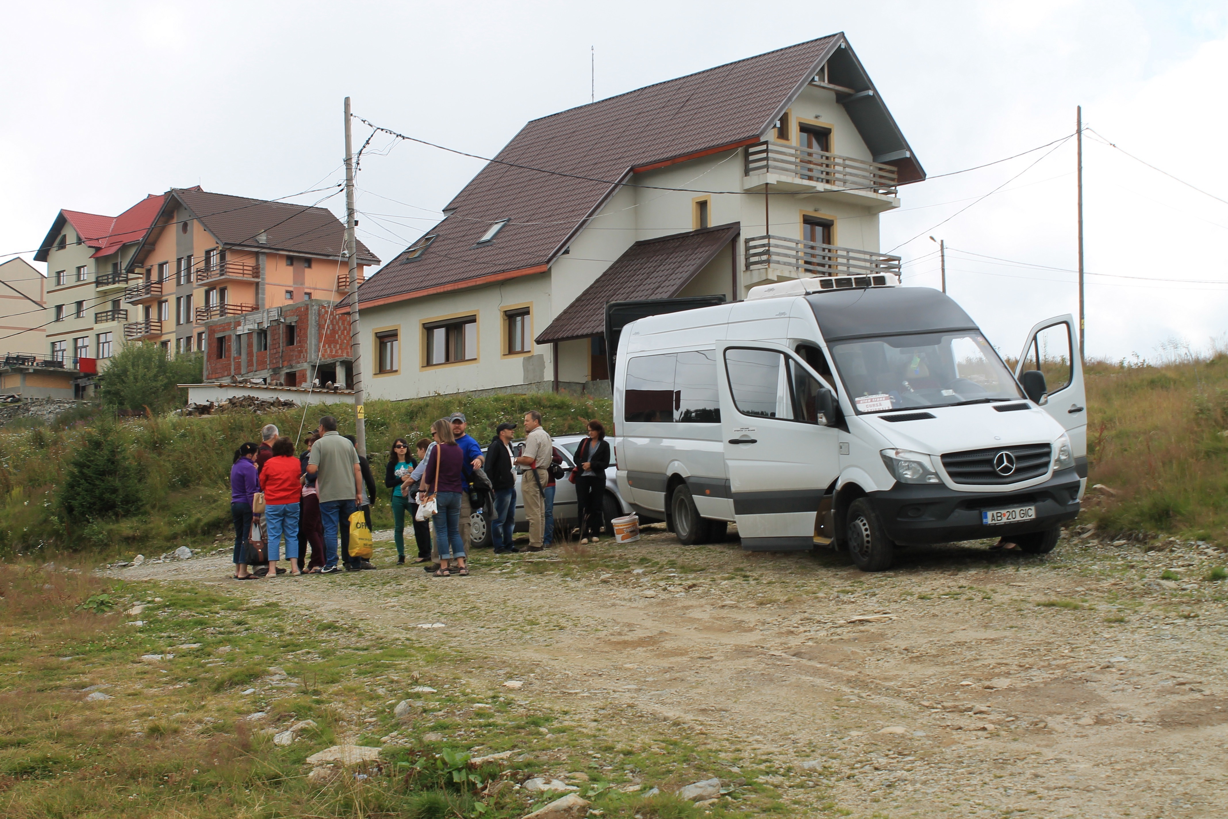 Roamin' Romania | read more at happilythehicks.com