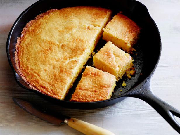 Cornbread in cast iron