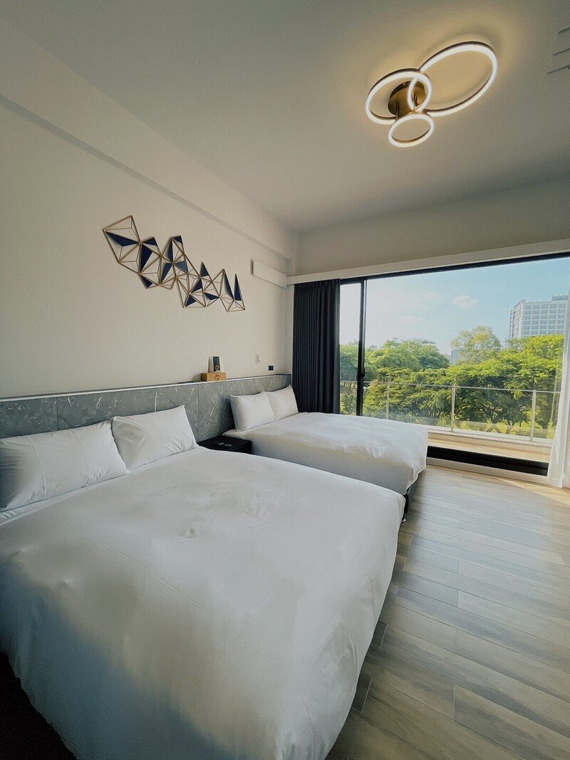 台南包棟民宿推薦，安平靠海好玩好方便，搭配超美窗外風景｜安平六合居衡禾旗艦館