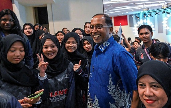 USM and UKM break into global top seven universities