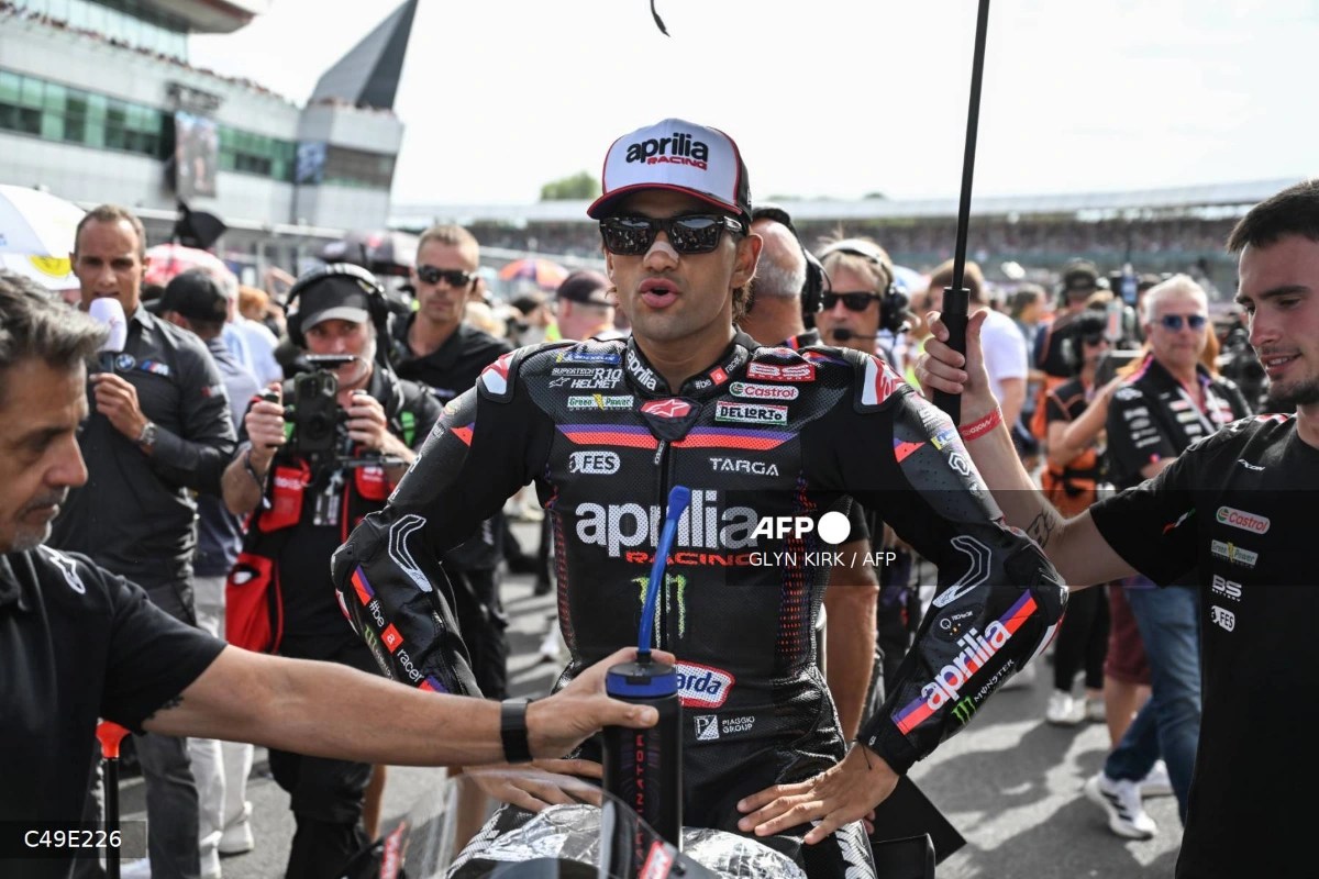MotoGP leader Martin soars to victory in British GP sprint race