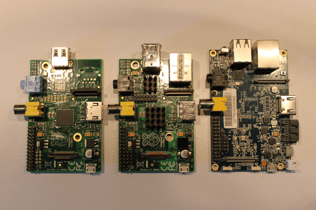 Raspberry vs Banana : hardware duel