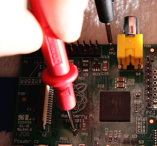 [R-Pi 1] Corriger le problème d’alimentation des ports USB