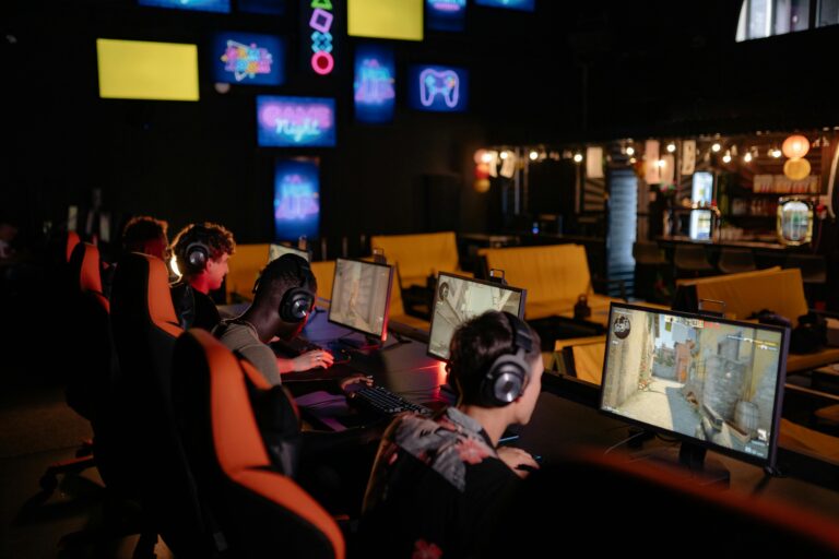 How Does Your Internet Speed Affect Your Gaming Performance Hardware Gaming Performance 768x512 