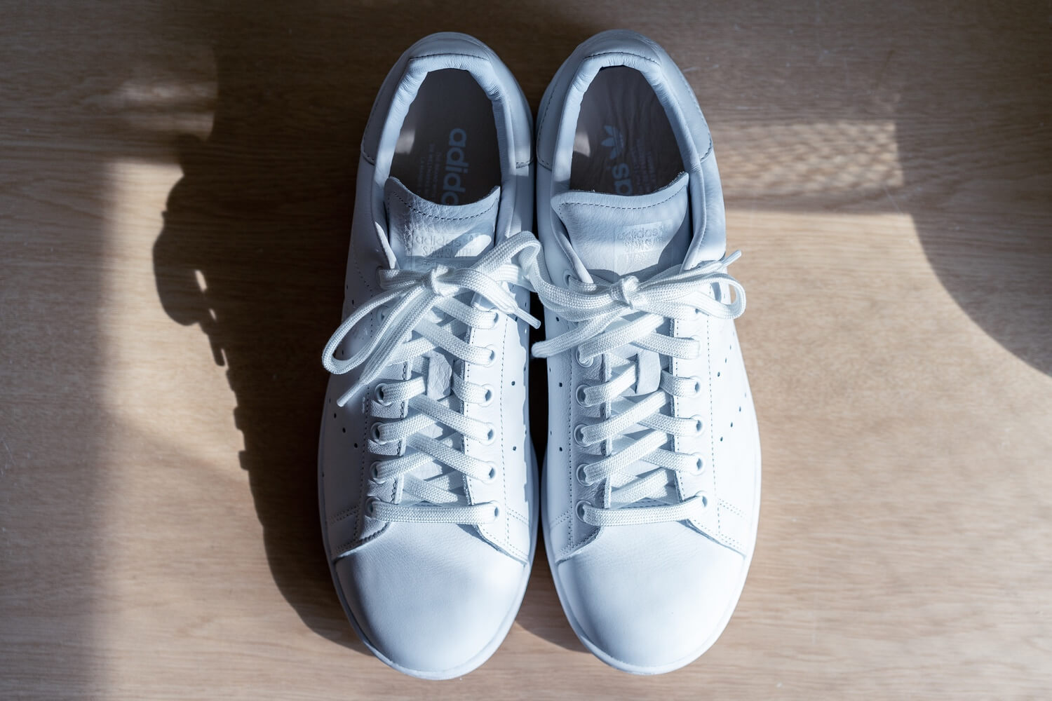 オールホワイトなスタンスミス(STAN SMITH)を買いました | harekarake
