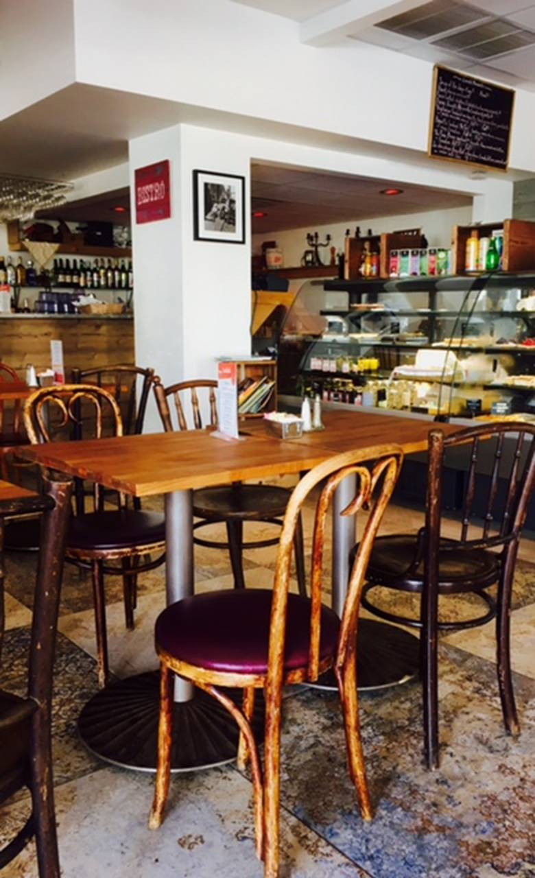 Café Crème Bakery and Bistro North Miami