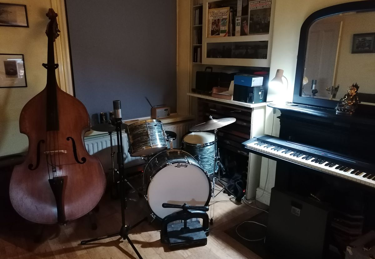 Rock & Roll business as usual at Hartley House