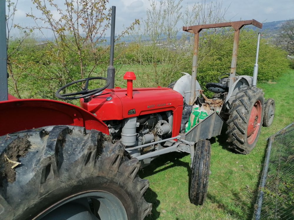 Double tractor action
