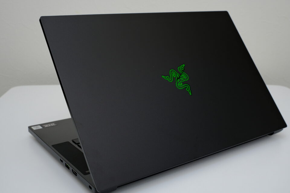 Razer Blade 15レビュー!15万円クラスでは最高の満足感を得 Razer Blade 15レビュー!15万円クラスでは最高の満足感を得