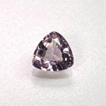 ズルタナイト(ダイアスポア) 多色性もカラーチェンジも楽しめる石