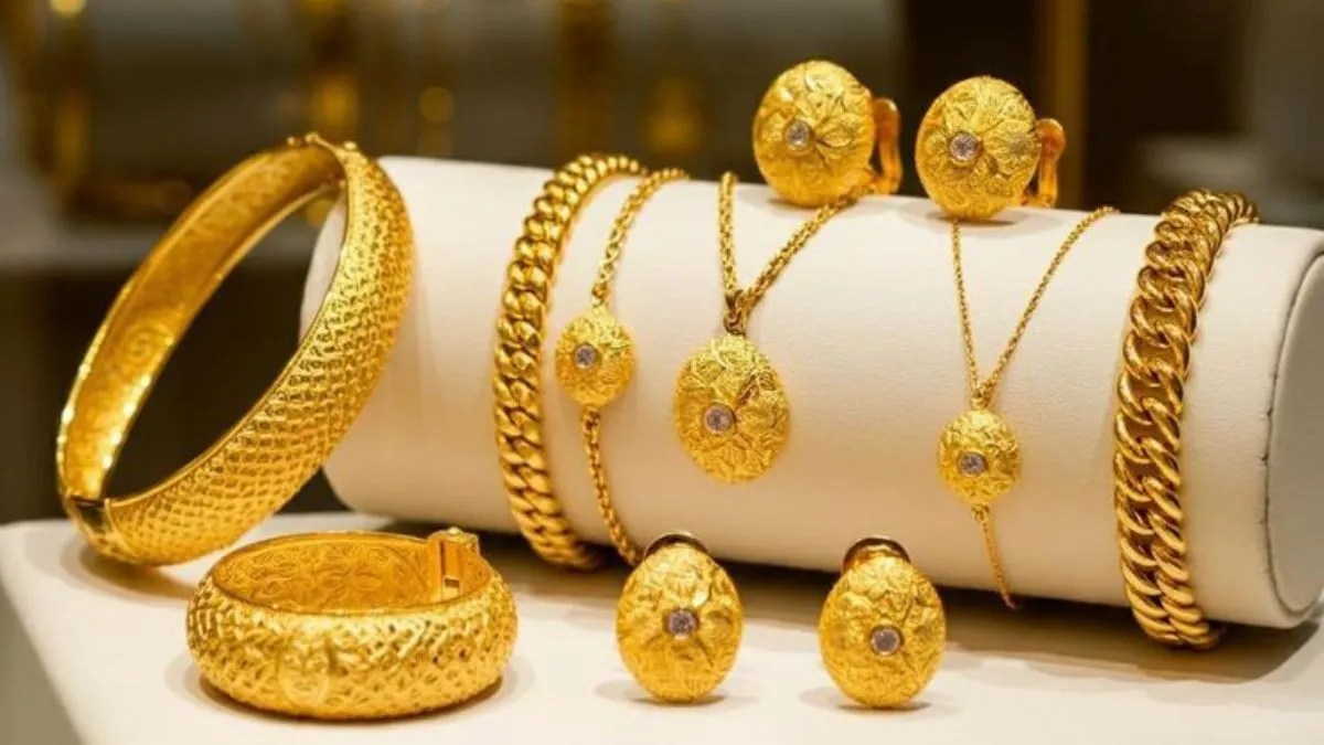Gold Rate Today: सोना हुआ सस्ता! 6 अक्टूबर को दिल्ली में 24K गोल्ड के दाम भी लुढ़के