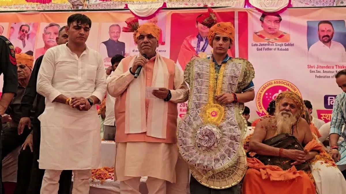 एशियन गेम्स विजेता रीतू श्योराण का दादरी में अभिनंदन, हरियाणा सरकार देगी 3 करोड़ का नकद इनाम | charkhi-dadri-asian-games-gold-medalist-ritu-sheoran-felicitated