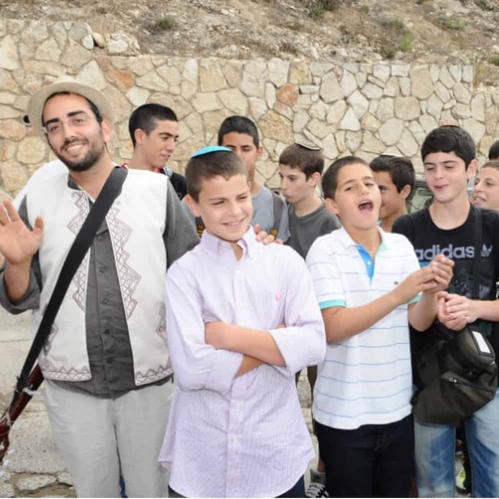 בר2