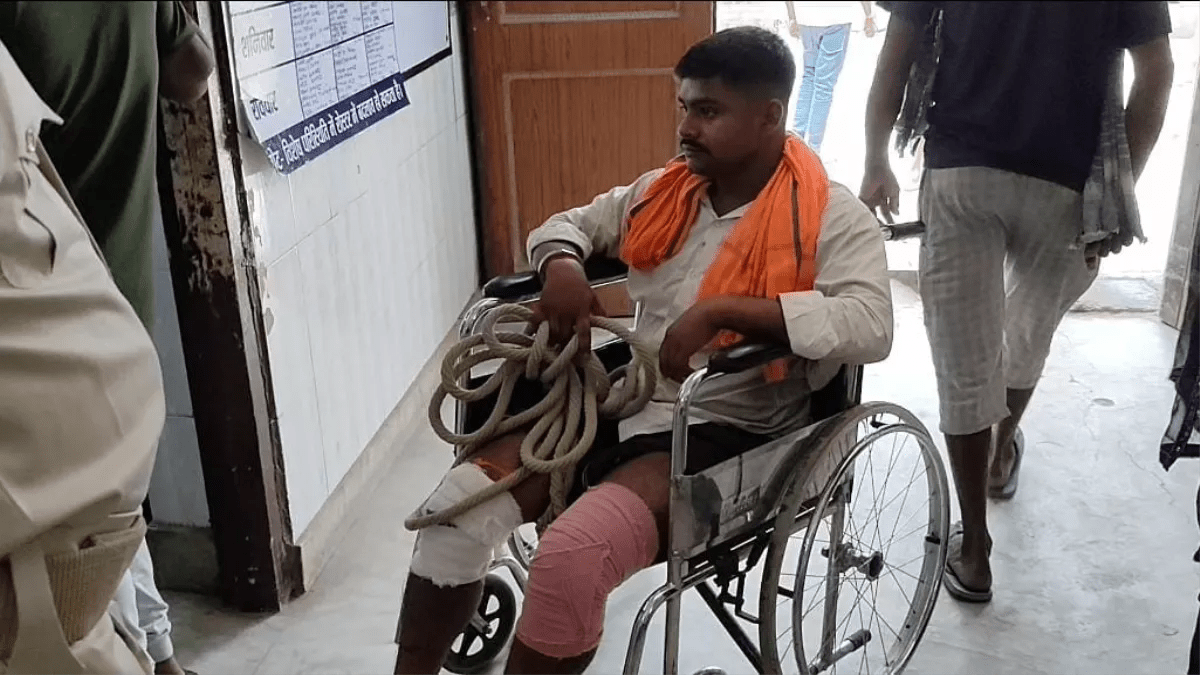 गोपालगंज: सरेंडर करूंगा बोलकर पुल से कूदने लगा, 25 हजार का नौटंकीबाज इनामी बदमाश