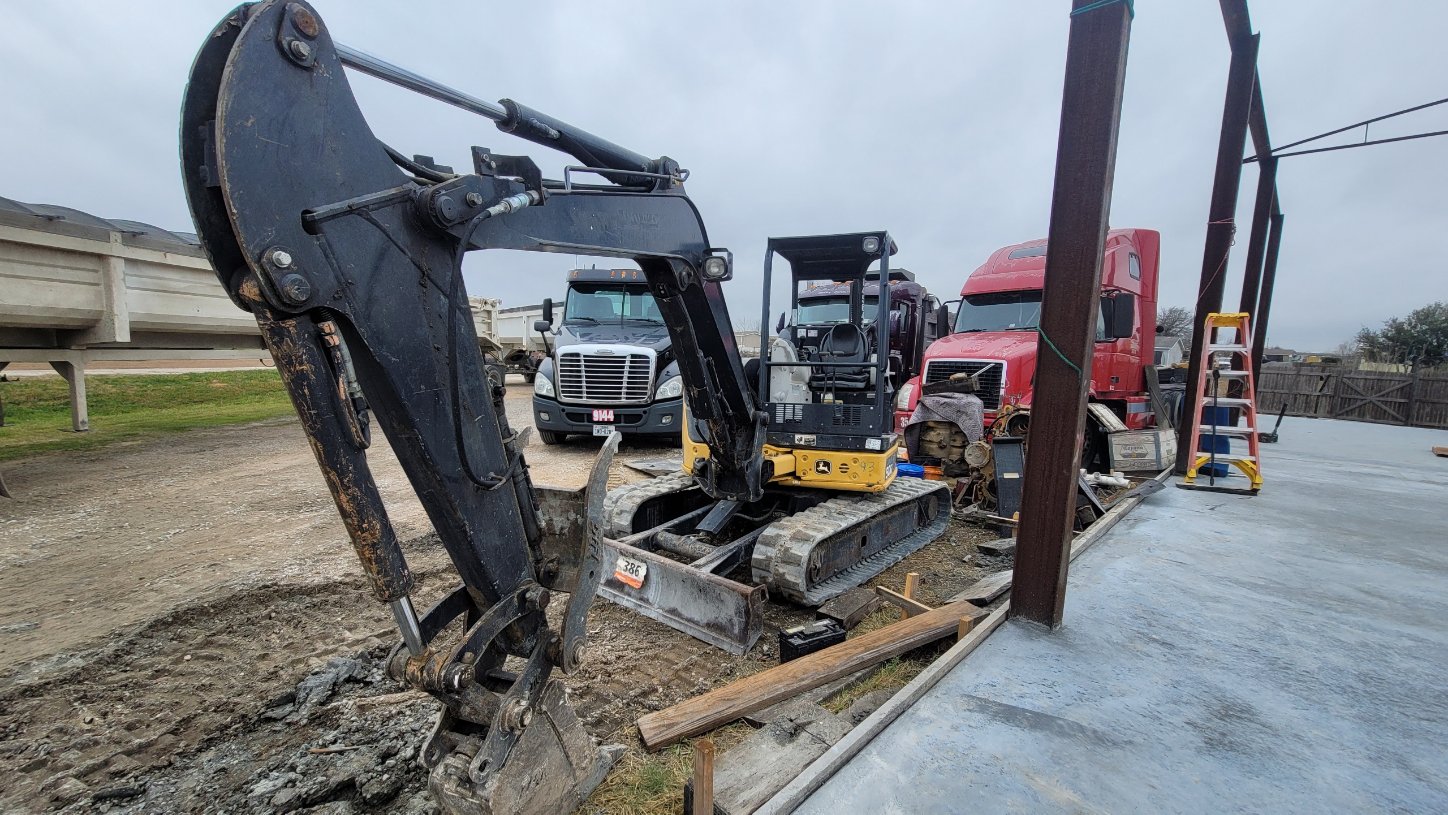 Best hauling and material contractor austin tx