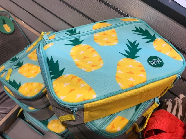 ホールフーズのパイナップルのランチボックス | Hawaii-ne ハワイいいね!!