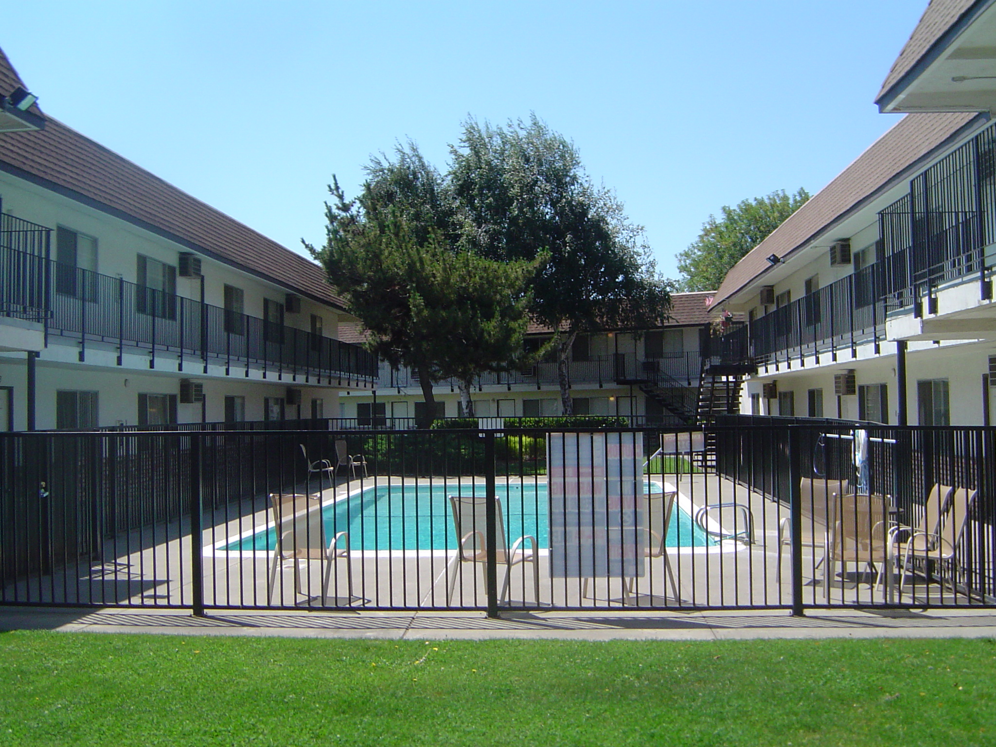 Fairfield Heights Apts