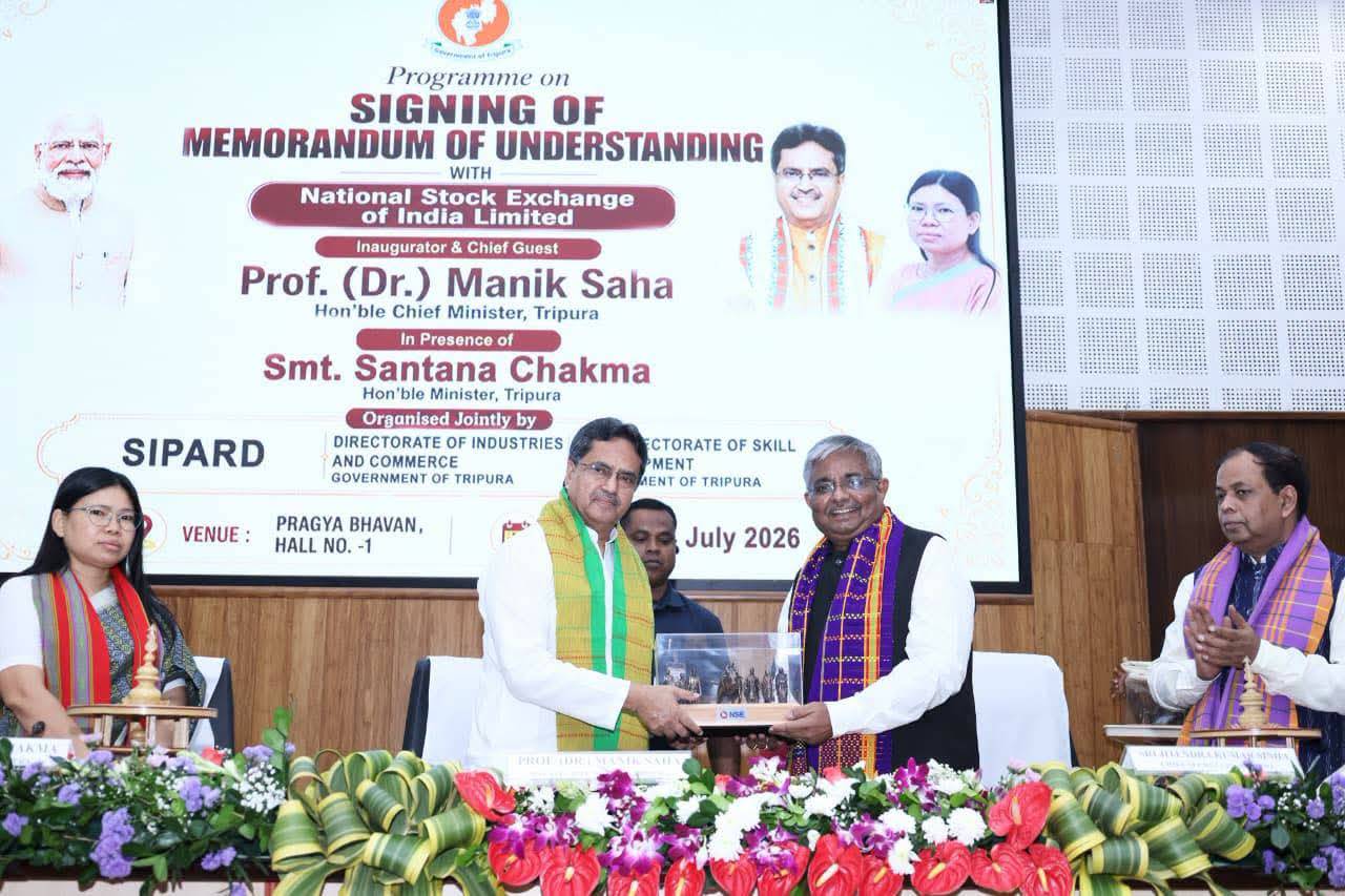রাজ্যে আর্থিক সচেতনতা বৃদ্ধি, বিনিয়োগের সুযোগ সম্প্রসারণ এবং শিল্প ও ব্যবসার জন্য মূলধন সংগ্রহ সহজ করতে ত্রিপুরা সরকার ও ন্যাশনাল স্টক এক্সচেঞ্জ (এনএসই) এর মধ্যে মঙ্গলবার একটি সমঝোতা স্মারক স্বাক্ষরিত হয়েছে।