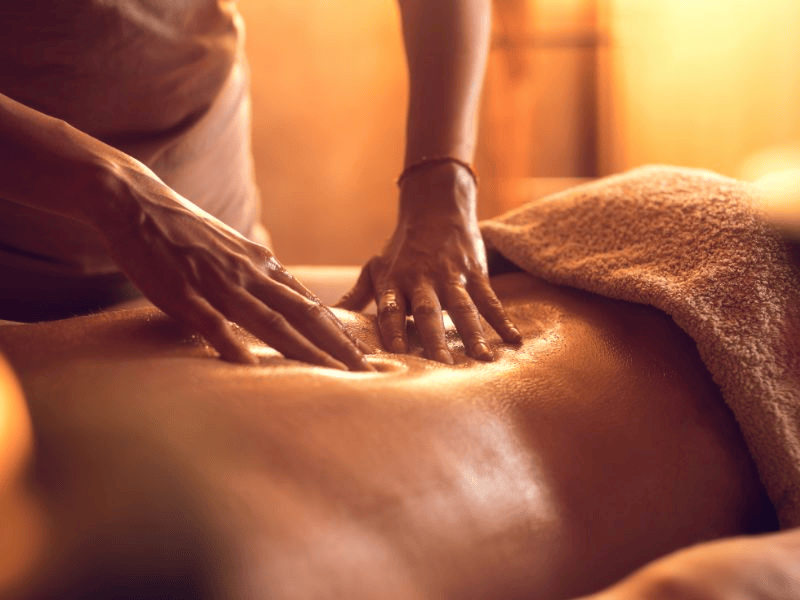 Professional back massage treatment in Nassau Bahamas